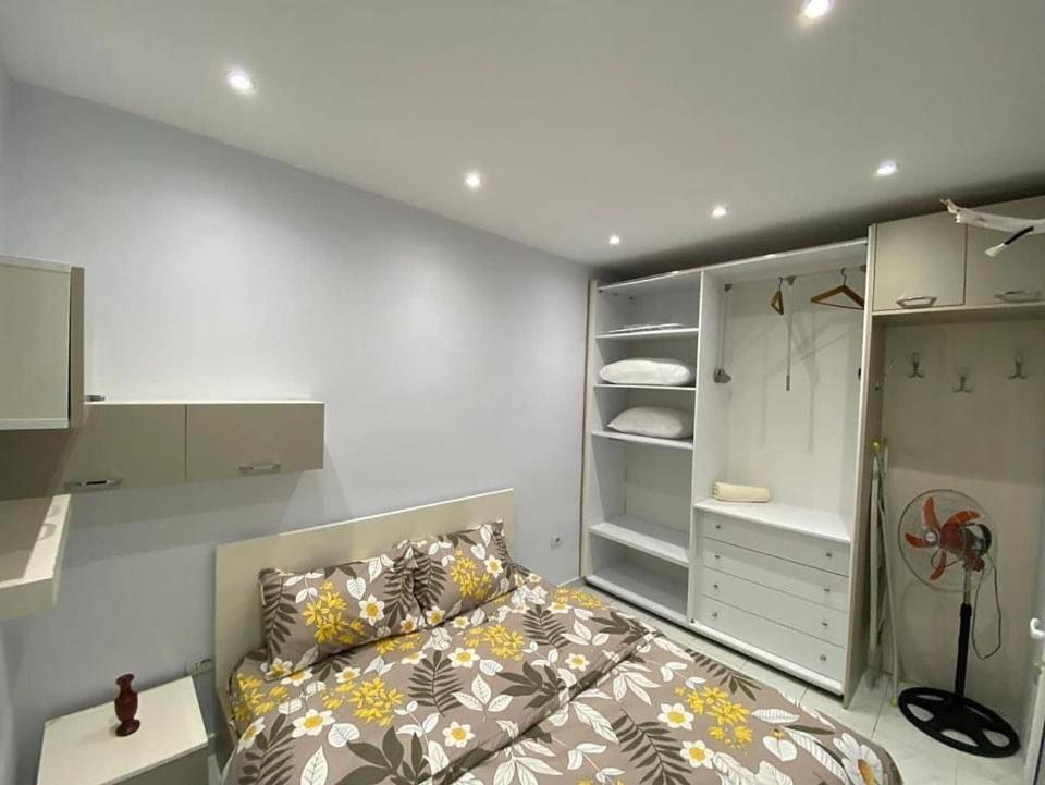 E&B Cosy Apartment Tirana Exterior photo